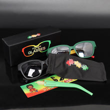 Load image into Gallery viewer, Exclusive Smokie Honeypuff Stash Glasses
