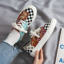 Load image into Gallery viewer, Canvas Griffin Women&#39;s Sneakers
