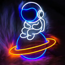 Load image into Gallery viewer, Smokie Astronaut Neon Light
