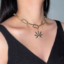 Load image into Gallery viewer, Link Chain Leaf Choker
