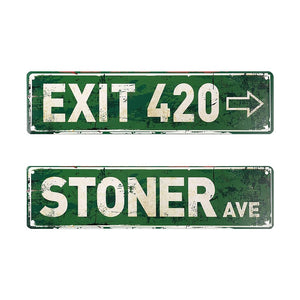 Stoner Ave Metal Street Sign